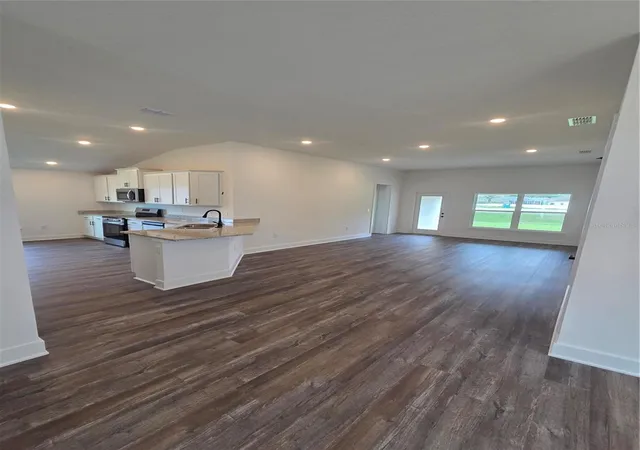 Photo 3 of Single family home for sale at 9430 Highland Hills Dr St, Hudson, FL 34667 | MLS# TB8553271 | Listing updated on 2026-10-03