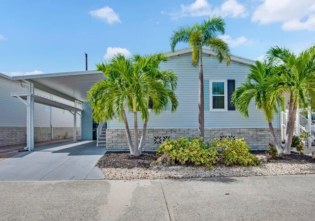 Photo 1 of Manufactured home for sale at 10315 Cortez Rd W #7F, Bradenton, FL 34210 | MLS# A4707847 | Listing updated on 2026-10-05