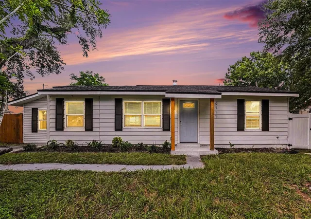 Single family home for sale at 6711 S Gabrielle St, TAMPA, FL 33611 | MLS# TB8553281