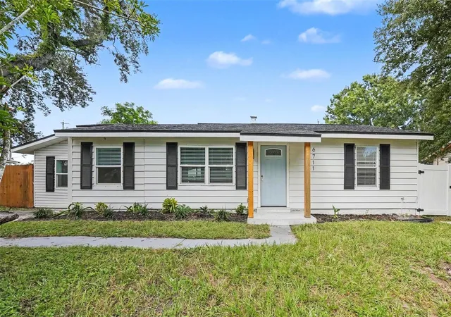 Photo 1 of Single family home for sale at 6711 S Gabrielle St, Tampa, FL 33611 | MLS# TB8553281 | Listing updated on 2026-10-03
