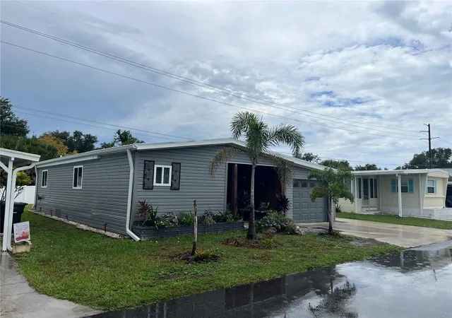 Photo 1 of Manufactured home for sale at 408 Cervina Dr N, Venice, FL 34285 | MLS# N6145989 | Listing updated on 2026-09-29