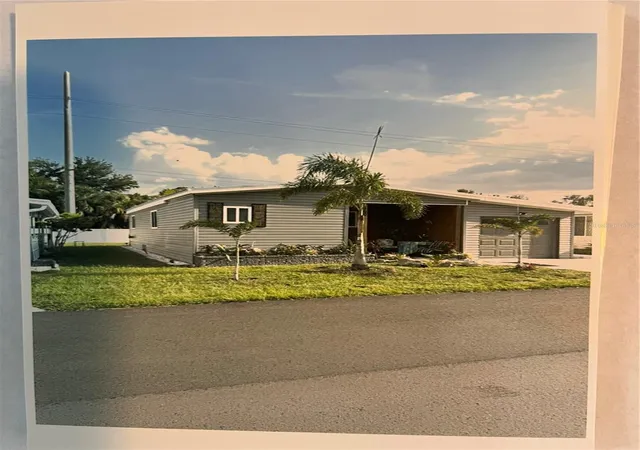 Photo 2 of Manufactured home for sale at 408 Cervina Dr N, Venice, FL 34285 | MLS# N6145989 | Listing updated on 2026-10-20