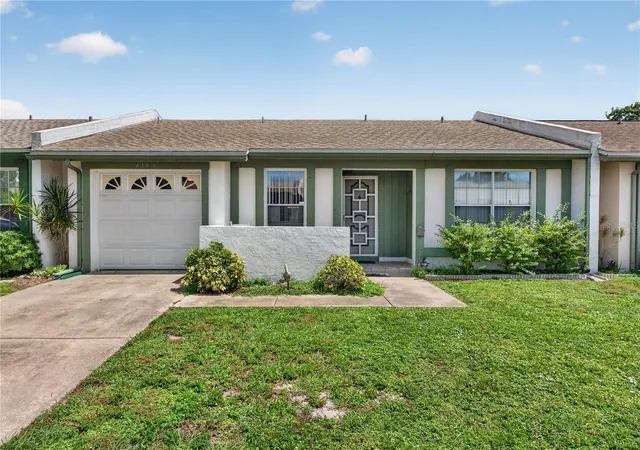 Photo 2 of Townhouse for sale at 4103 41st Street W, Bradenton, FL 34205 | MLS# A4707851 | Listing updated on 2026-09-30
