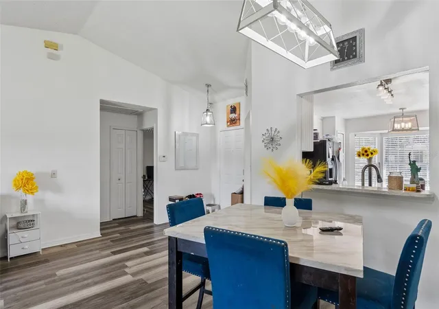 Photo 4 of Single family home for sale at 2204 Bridgewood Trl, Orlando, FL 32818 | MLS# O6445934 | Listing updated on 2026-10-08
