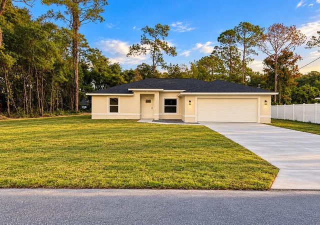 Single family home for sale at 75 Locust Dr, OCALA, FL 34472 | MLS# OM733104