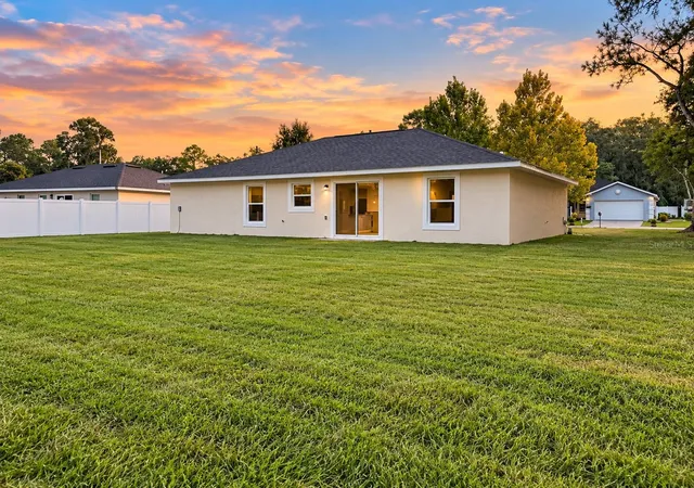 Photo 1 of Single family home for sale at 75 Locust Dr, Ocala, FL 34472 | MLS# OM733104 | Listing updated on 2026-10-21