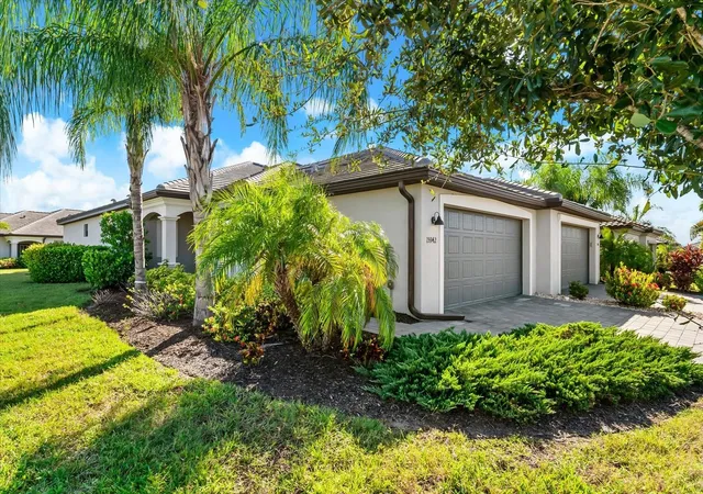 Photo 1 of Single family home for sale at 15942 Clear Skies Pl, Bradenton, FL 34211 | MLS# A4707852 | Listing updated on 2026-09-30