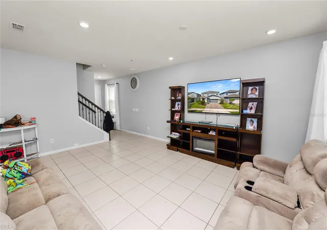 Photo 3 of Single family home for sale at 1852 Summer Serenity Dr, Kissimmee, FL 34744 | MLS# L4965439 | Listing updated on 2026-10-02