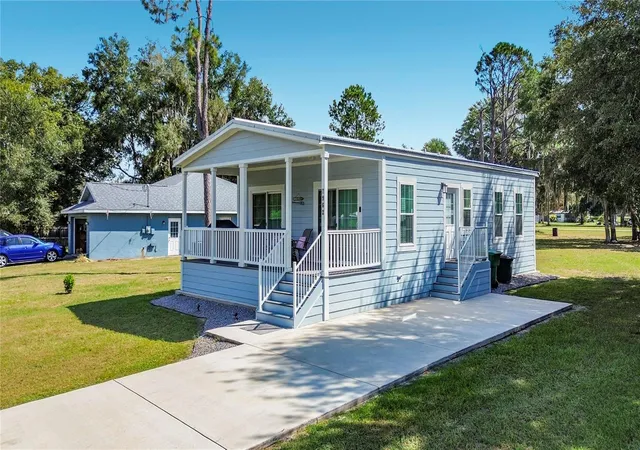 Photo 3 of Manufactured home for sale at 7962 W Riverbend Rd, Crystal River, FL 34428 | MLS# OM733106 | Listing updated on 2026-10-03