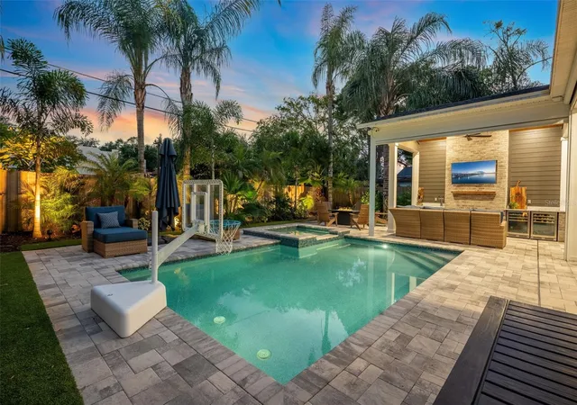 Photo 3 of Single family home for sale at 1018 W HARVARD STREET, Orlando, FL 32804 | MLS# O6445940 | Listing updated on 2026-10-09