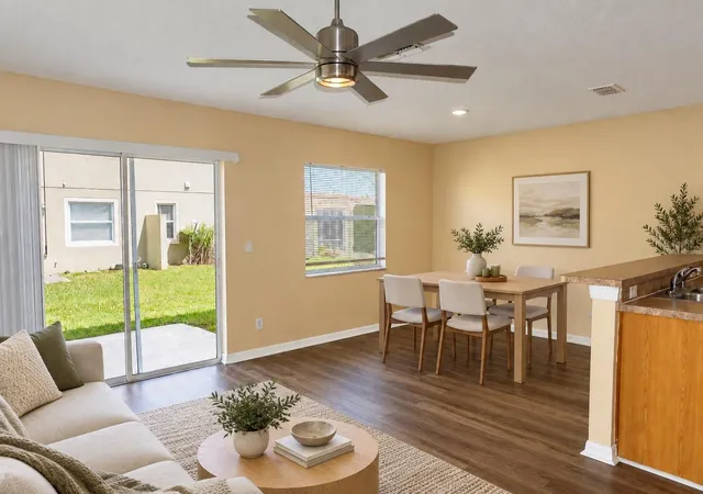 Photo 3 of Townhouse for sale at 529 Cresting Oak Cir #78, Orlando, FL 32824 | MLS# S5158513 | Listing updated on 2026-10-05