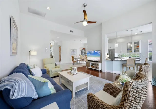 Photo 4 of Single family home for sale at 7319 Windemere Ln, University Park, FL 34201 | MLS# A4707857 | Listing updated on 2026-10-07