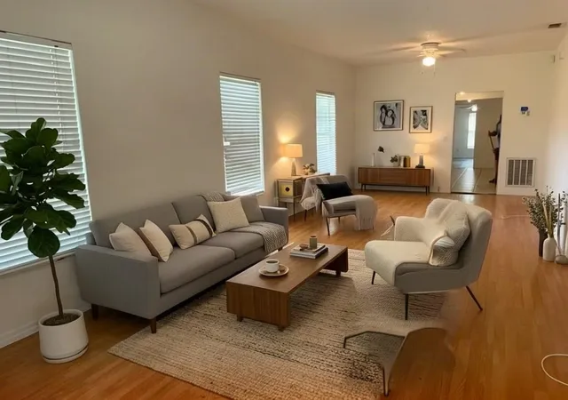 Photo 1 of Single family home for sale at 4009 N Central Ave, Tampa, FL 33603 | MLS# TB8553320 | Listing updated on 2026-10-01