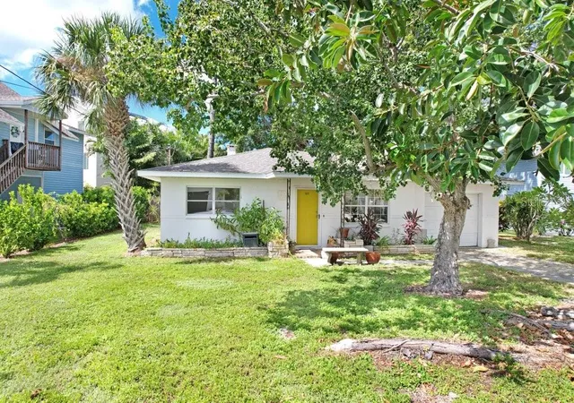 Photo 4 of Single family home for sale at 388 12th Avenue, Indian Rocks Beach, FL 33785 | MLS# TB8553322 | Listing updated on 2026-10-02