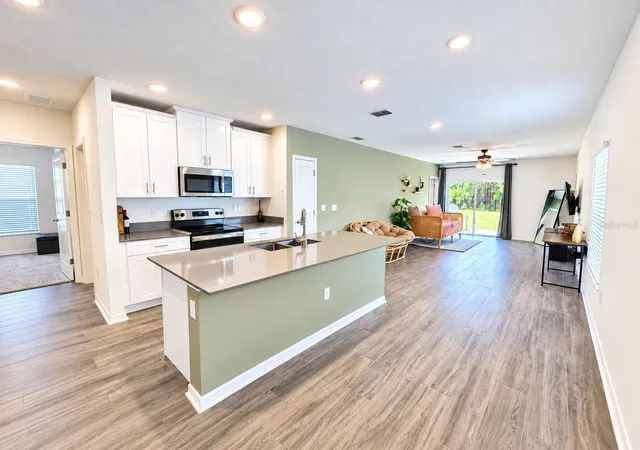 Photo 4 of Single family home for sale at 1263 Sand Trap Ct, Daytona Beach, FL 32124 | MLS# O6445957 | Listing updated on 2026-10-05