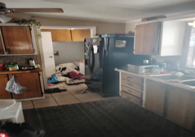 Photo 3 of Manufactured home for sale at 122 Pine Tree Dr, Debary, FL 32713 | MLS# A4707865 | Listing updated on 2026-10-07