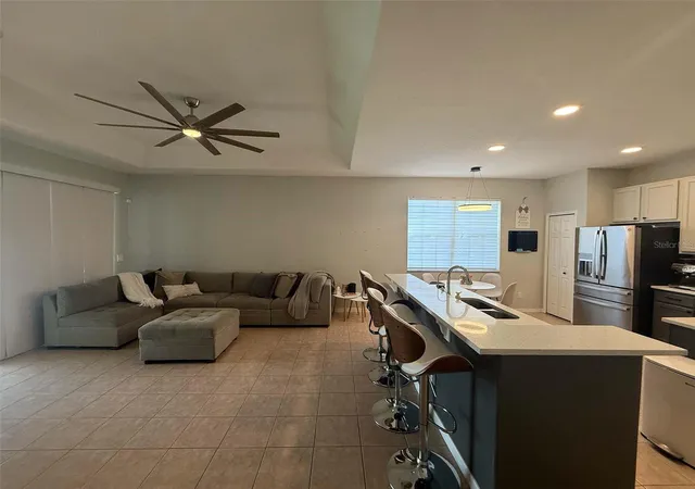 Photo 4 of Single family home for sale at 14167 Bradbury Rd, Orlando, FL 32828 | MLS# O6445961 | Listing updated on 2026-10-04