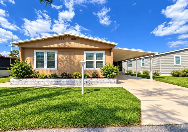 Photo 1 of Manufactured home for sale at 921 Faith Cir E #35, Bradenton, FL 34212 | MLS# A4707869 | Listing updated on 2026-10-03