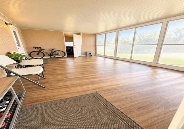 Photo 3 of Manufactured home for sale at 921 Faith Cir E #35, Bradenton, FL 34212 | MLS# A4707869 | Listing updated on 2026-10-03