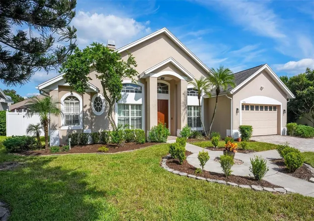 Photo 1 of Single family home for sale at 5206 Hawford Cir, Belle Isle, FL 32812 | MLS# O6445969 | Listing updated on 2026-10-21