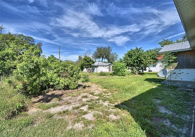 Photo 3 of Single family home for sale at 908 S Delaney Ave, Avon Park, FL 33825 | MLS# L4965441 | Listing updated on 2026-10-03