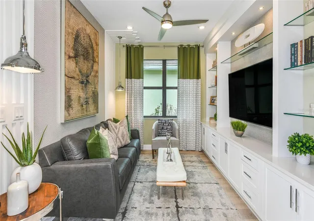 Photo 2 of Single family home for sale at 18352 Rockport Pl, Bradenton, FL 34211 | MLS# W7889926 | Listing updated on 2026-09-30