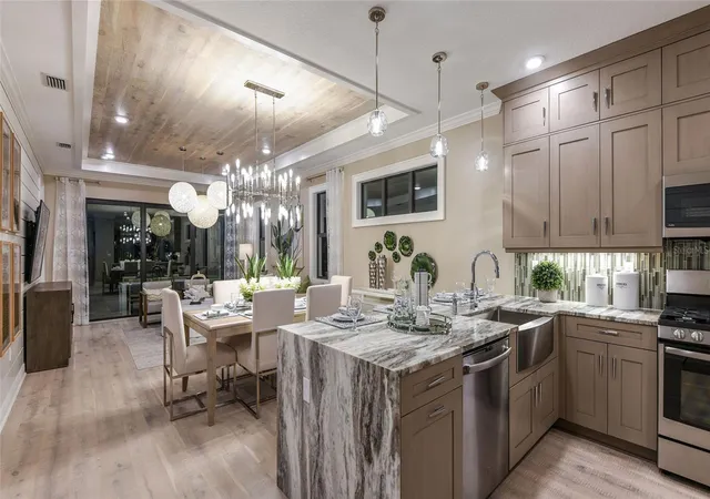 Photo 3 of Single family home for sale at 18352 Rockport Pl, Bradenton, FL 34211 | MLS# W7889926 | Listing updated on 2026-09-30