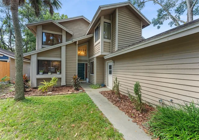Photo 1 of Single family home for sale at 228 S Fox Chase Point, Longwood, FL 32779 | MLS# O6445980 | Listing updated on 2026-10-07