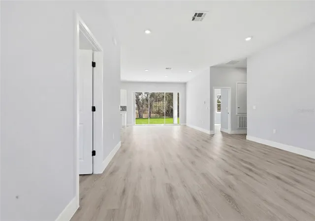 Photo 4 of Single family home for sale at 15682 SW 46th Circle, Ocala, FL 34473 | MLS# O6445981 | Listing updated on 2026-10-02