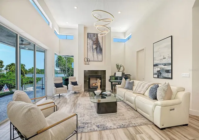 Photo 4 of Single family home for sale at 3718 Sandspur Ln, Nokomis, FL 34275 | MLS# A4707874 | Listing updated on 2026-10-03