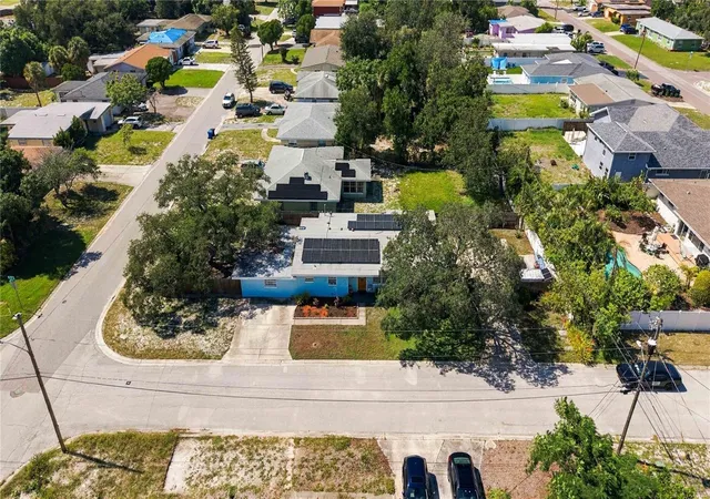 Photo 3 of Single family home for sale at 801 51st Avenue S, Saint Petersburg, FL 33705 | MLS# D6148979 | Listing updated on 2026-10-12