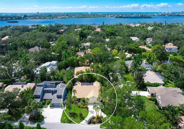Single family home for sale at 4887 Peregrine Point Cir E, SARASOTA, FL 34231 | MLS# A4707877