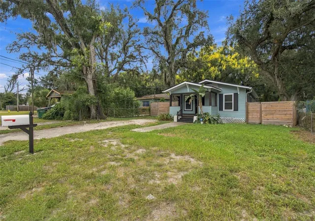 Photo 2 of Single family home for sale at 1611 E Genesee St, Tampa, FL 33610 | MLS# TB8553349 | Listing updated on 2026-10-25