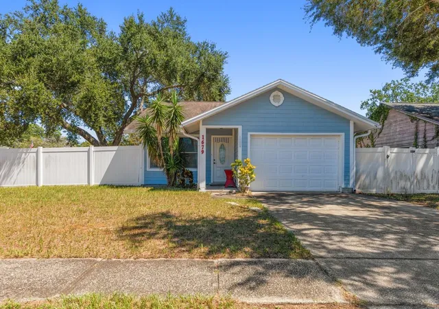 Photo 2 of Single family home for sale at 1679 Needles Ln W, Largo, FL 33771 | MLS# TB8553356 | Listing updated on 2026-10-07