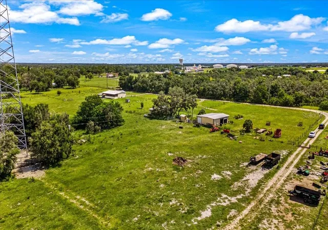 Photo 1 of Land for sale at 1611 Zipperer Rd, Bradenton, FL 34212 | MLS# A4707880 | Listing updated on 2026-10-01