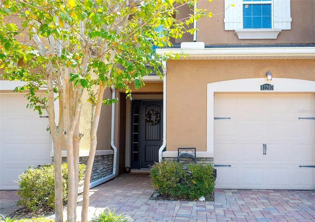 Photo 3 of Townhouse for sale at 12207 Trailhead Dr, Bradenton, FL 34211 | MLS# A4707881 | Listing updated on 2026-10-02