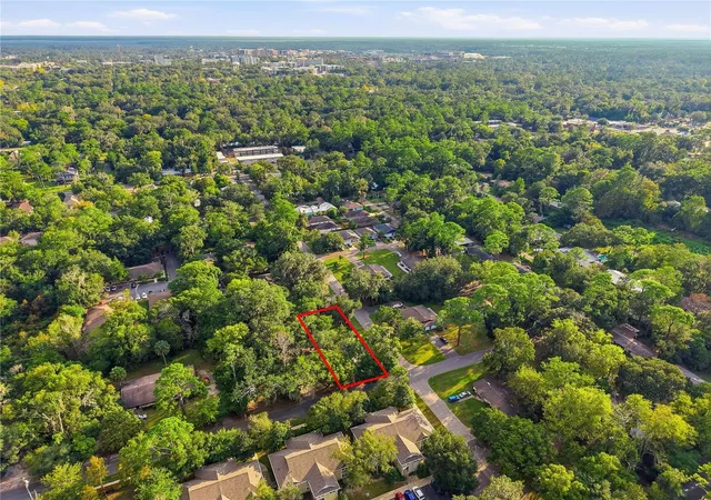 Photo 1 of Single family home for sale at 825 NW 19th Avenue, Gainesville, FL 32609 | MLS# GC543868 | Listing updated on 2026-10-03