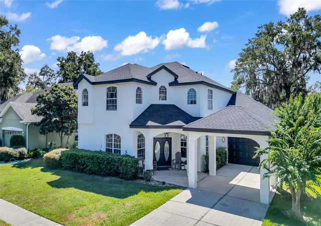 Photo 3 of Single family home for sale at 2935 Willow Bay Ter, Casselberry, FL 32707 | MLS# O6445988 | Listing updated on 2026-10-03