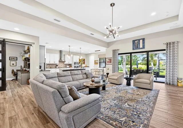 Photo 3 of Single family home for sale at 800 Tailwind Pl, Sarasota, FL 34240 | MLS# A4707885 | Listing updated on 2026-10-06