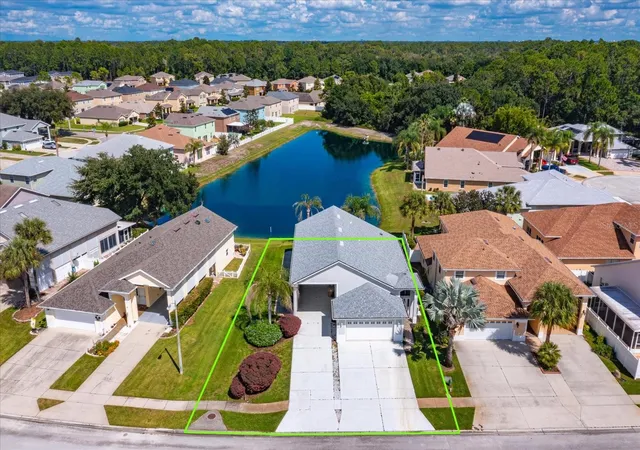 Photo 2 of Single family home for sale at 2614 Caithness Way, Clermont, FL 34714 | MLS# G5118418 | Listing updated on 2026-09-30
