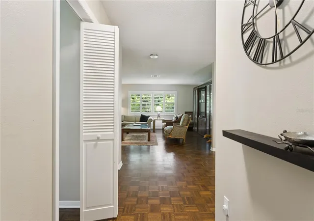 Photo 3 of Single family home for sale at 1325 Overlook Dr, Mount Dora, FL 32757 | MLS# G5118419 | Listing updated on 2026-10-09