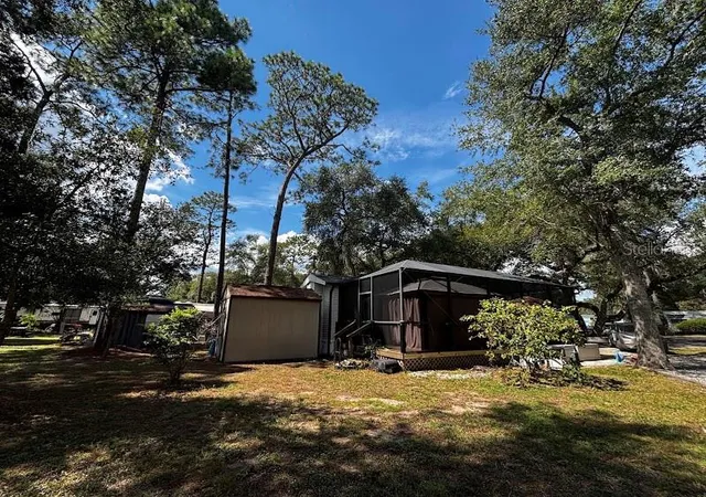 Photo 4 of Manufactured home for sale at 14195 NE 252nd Court Rd #109, Fort Mc Coy, FL 32134 | MLS# OM733114 | Listing updated on 2026-10-01