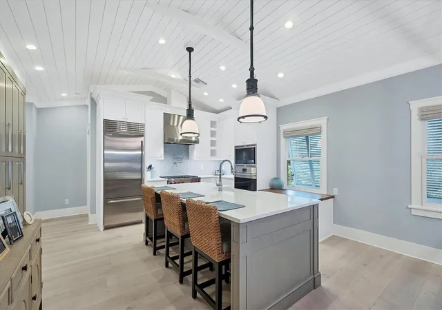 Photo 4 of Single family home for sale at 291 Palm Ave, Boca Grande, FL 33921 | MLS# D6148981 | Listing updated on 2026-10-10