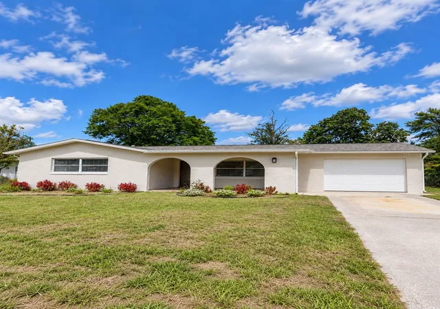 Photo 1 of Single family home for sale at 3 Kansas St, Beverly Hills, FL 34465 | MLS# TB8553374 | Listing updated on 2026-10-04