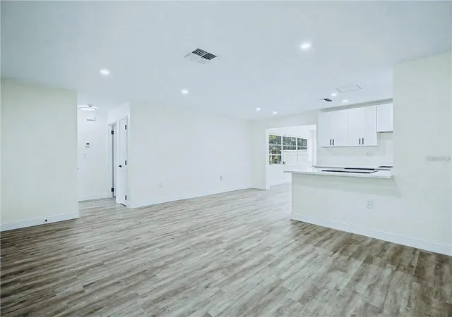 Photo 3 of Single family home for sale at 3 Kansas St, Beverly Hills, FL 34465 | MLS# TB8553374 | Listing updated on 2026-10-04