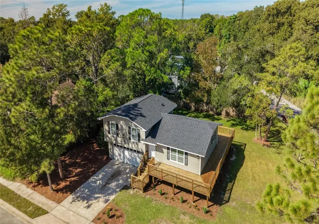 Photo 2 of Single family home for sale at 3401 Seminole Ave, Oviedo, FL 32765 | MLS# O6446002 | Listing updated on 2026-09-30