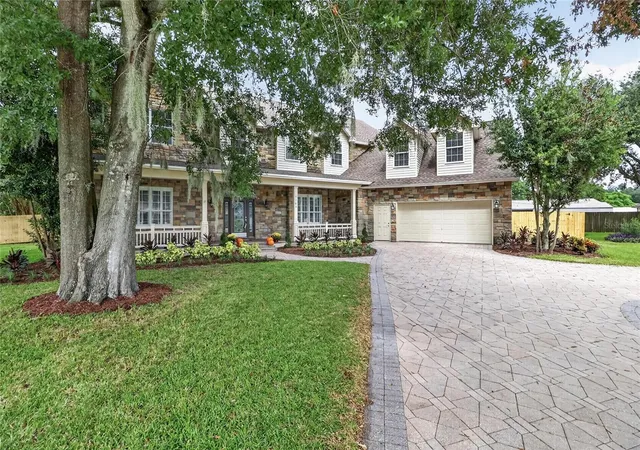Photo 2 of Single family home for sale at 7103 Twelve Oaks Dr, Lakeland, FL 33813 | MLS# O6446004 | Listing updated on 2026-10-06