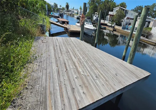 Photo 4 of Manufactured home for sale at 13115 Ballast Ct, Hudson, FL 34667 | MLS# W7889932 | Listing updated on 2026-10-05