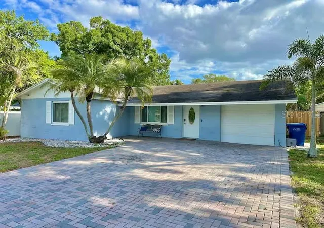 Single family home for sale at 1080 16th Avenue SW, LARGO, FL 33770 | MLS# TB8553385