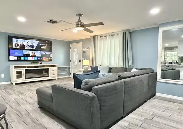 Photo 3 of Single family home for sale at 1080 16th Avenue SW, Largo, FL 33770 | MLS# TB8553385 | Listing updated on 2026-10-04